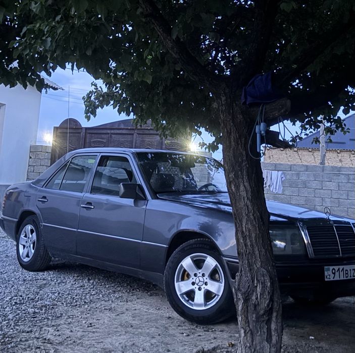 Mercedes Benz w124 E200 Туркестан