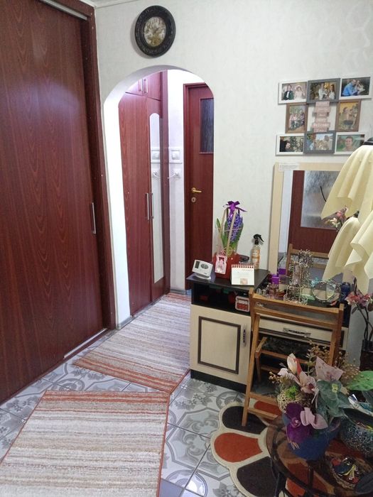 Apartament 2 camere decomandat – etaj 4 – centrală proprie – izolat