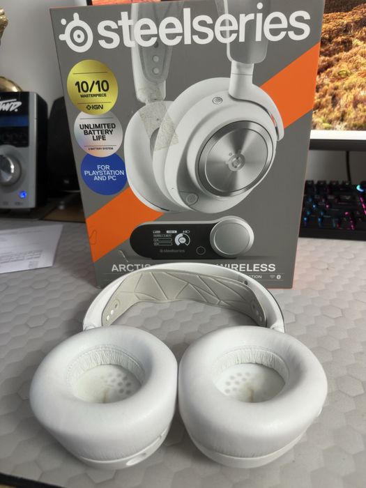 Casti steelseries artics nova pro wireless