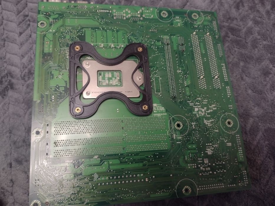 Kit gaming ;RAM ;placa video; placa de bază