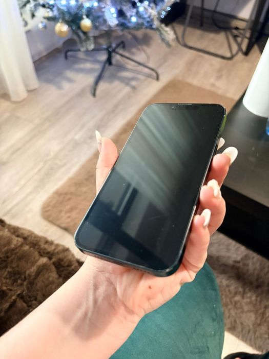 Vand iphone 13 albastru