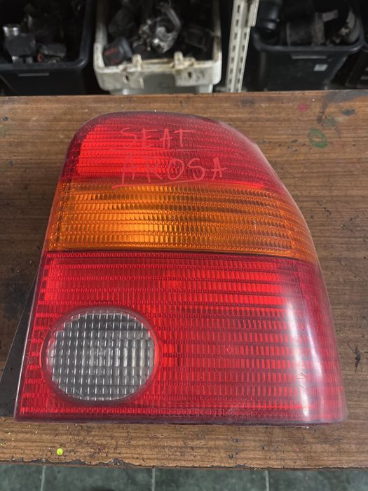 stop dreapta seat arosa