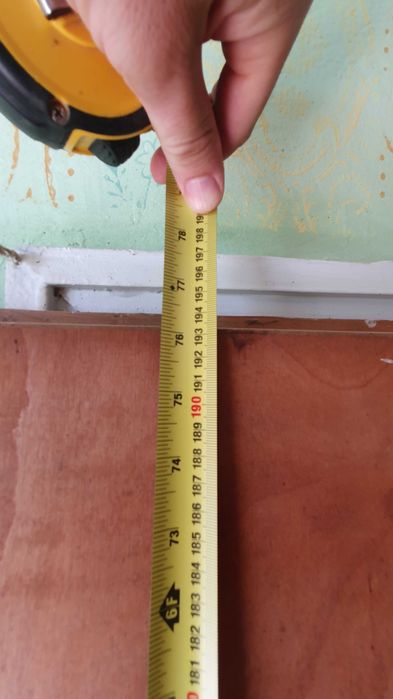 Входна врата с брава и 5 ключа.НОВА ЦЕНА