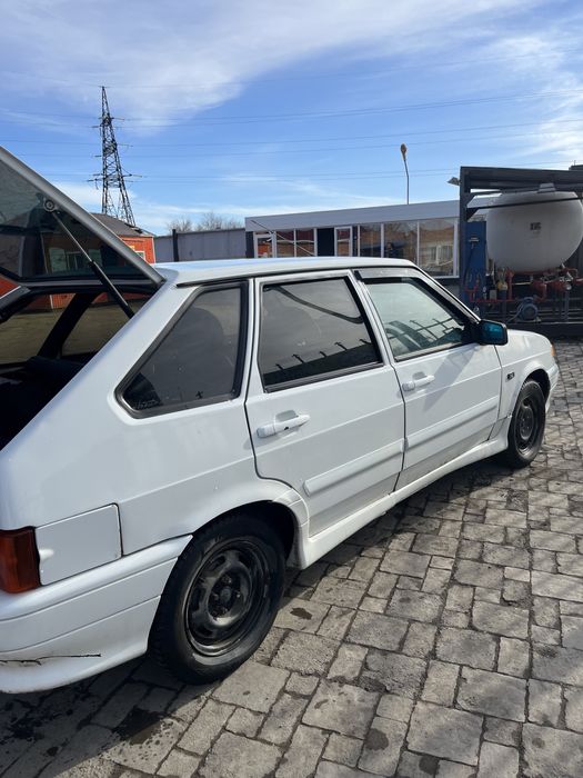 Продам машину ваз 2114