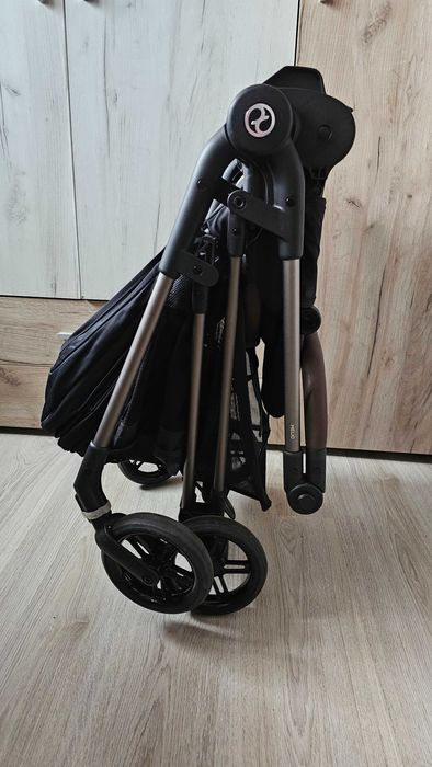 Cybex Melio Black детска/лятна количка