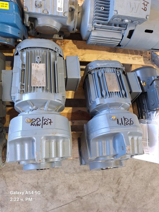 Мотор-редуктор редуктор SEW