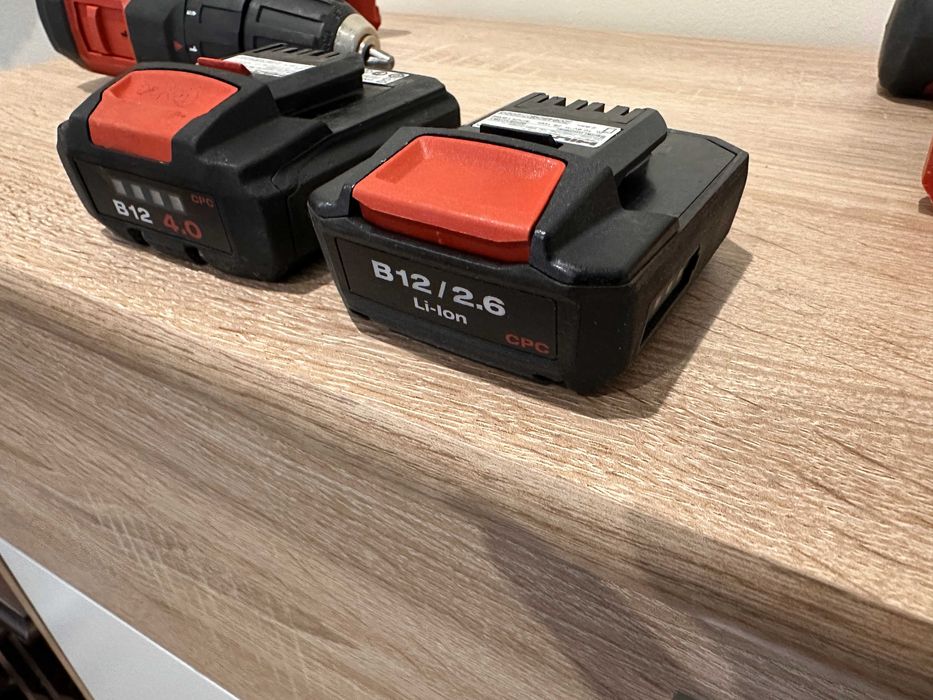 Hilti- батерии и зарядно  12V