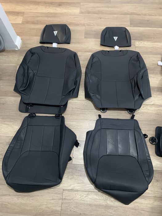 Продам чехлы от Deepal G318