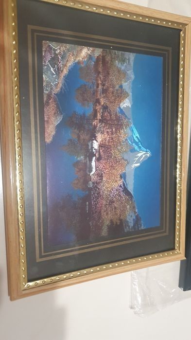 2 картины, в рамке.