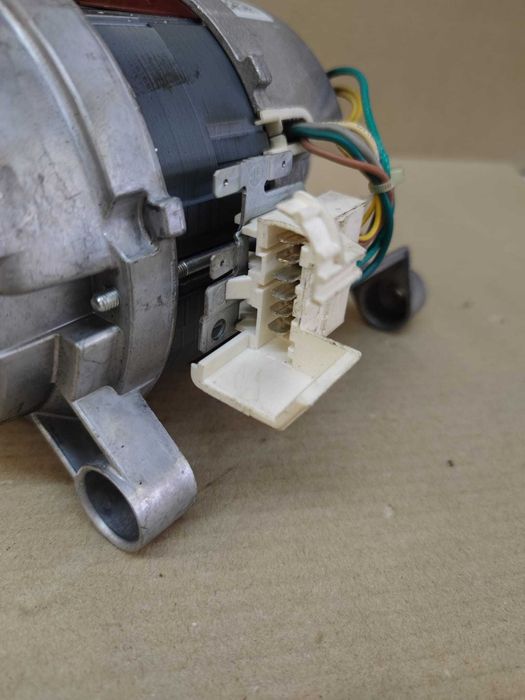 motor Nidec 6 pini masina de spalat verticala Electrolux EWT 1264 / R5