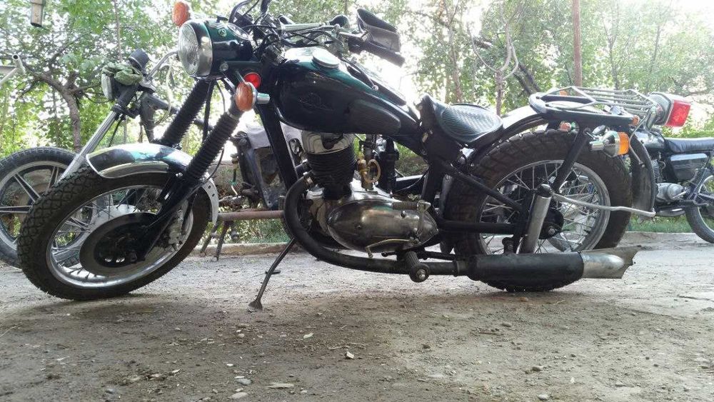 Продаётся мотоцикл Иж 49 1953год