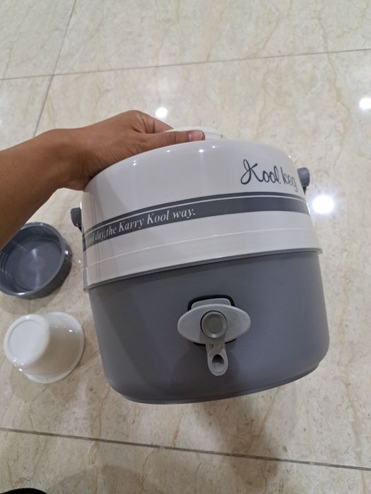 Термос для воды.