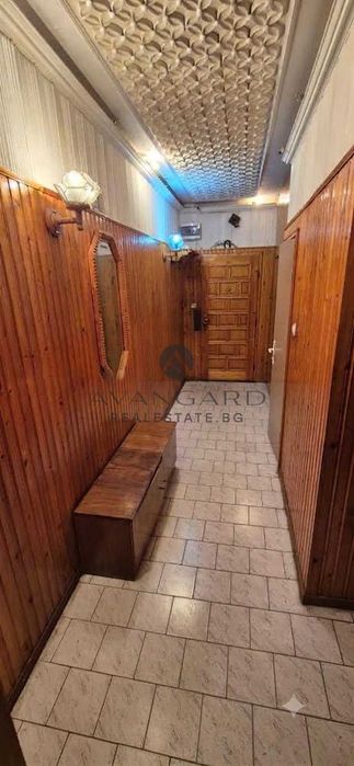 оф.26937 Тристаен бирария Йегерхоф