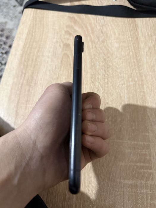 iPhone Xr 64 gb 75 yomkost