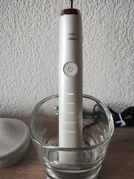 Philips Sonicare HX9330 DiamondClean 62000 движения в минута