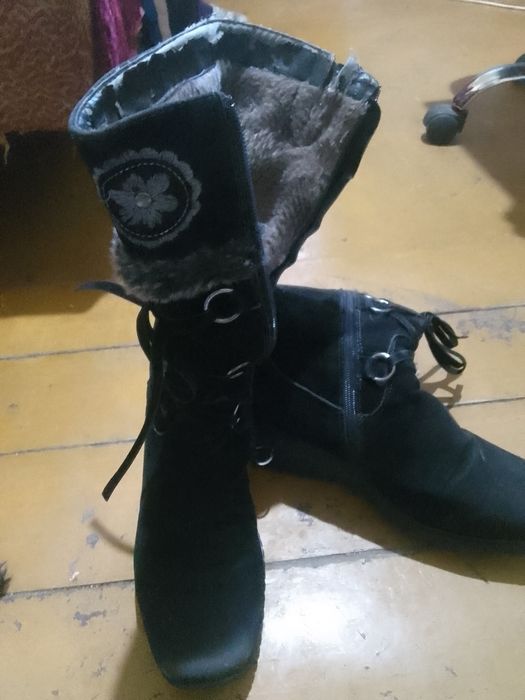 Велурен ботуш 37