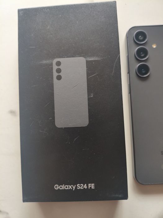 Продам Samsung s24 FE 8/256
