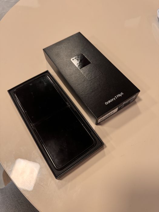 Samsung Galaxy Z flip 5