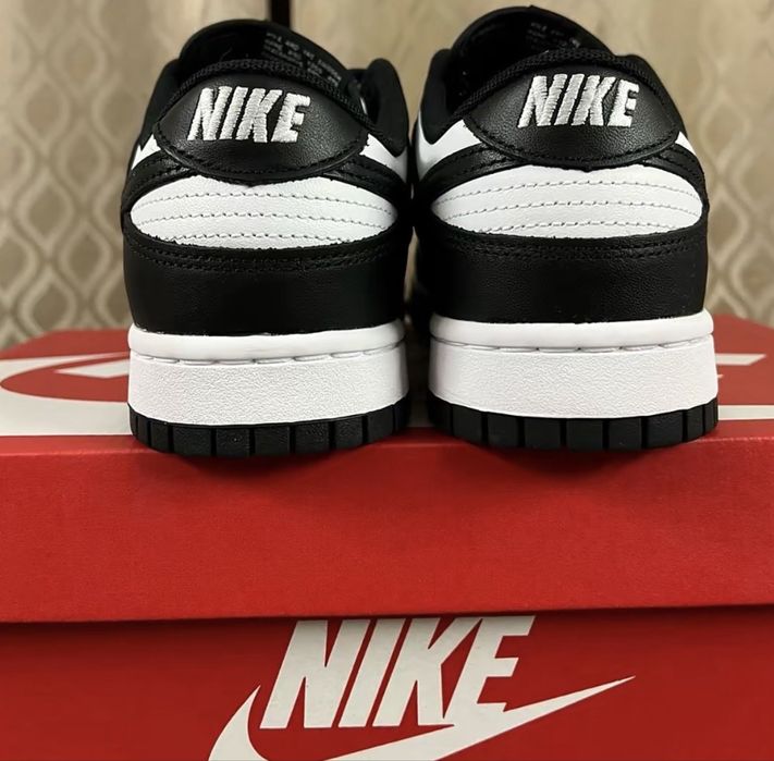 Nike Dunk Low Panda
