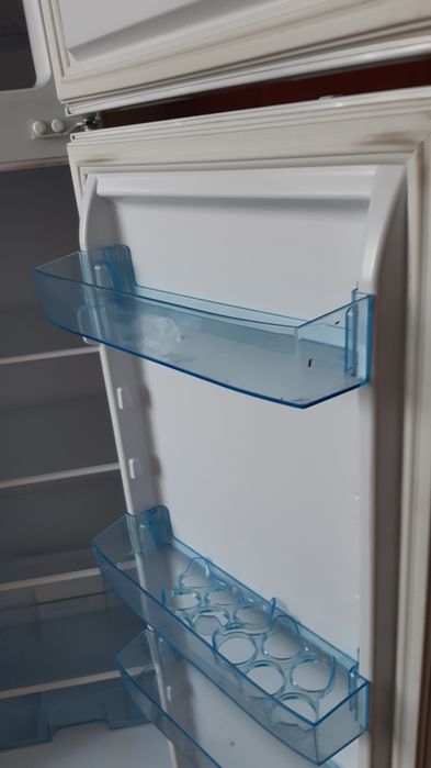 Холодильник Бирюса