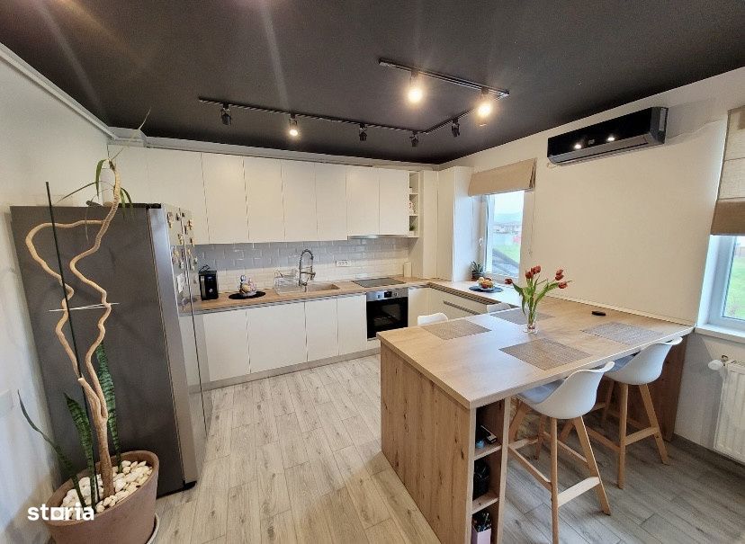Apartament SMART HOME, 3 camere, 2 bai, garaj, Teilor — fotografia 3