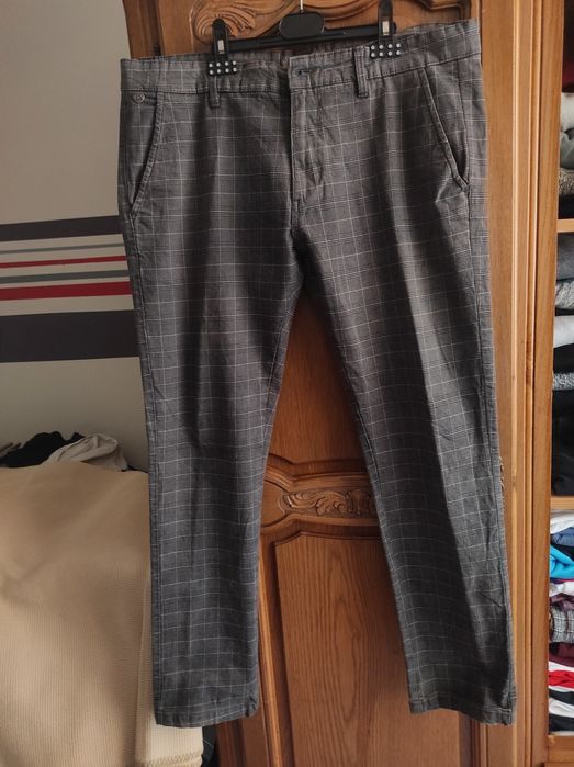 Pantalon blugi, diferite marimi, diferite modele