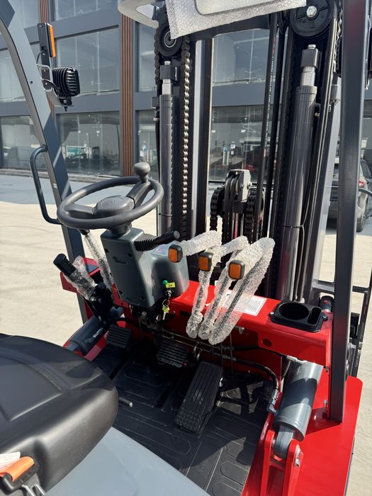 Вилочный погрузчик Автокара Кара  "JAC" 3 тонна 3 метр