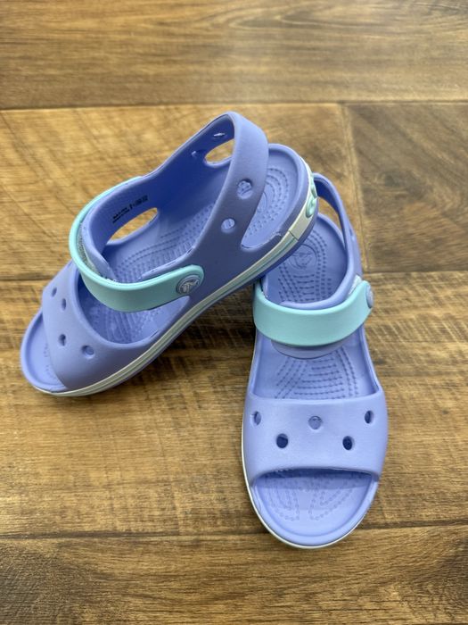 Сандалии Crocs новые