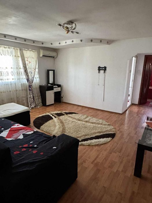 Apartament de închiriat