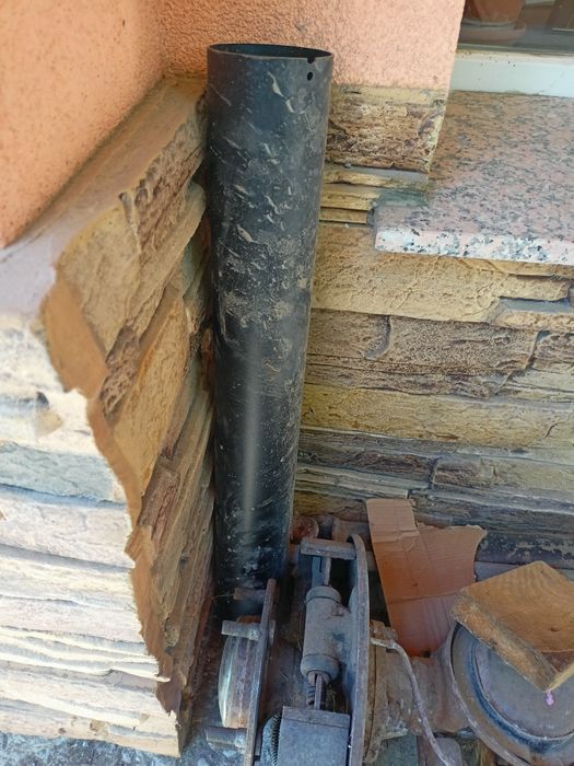 Трапезна маса/ диаметър 120см