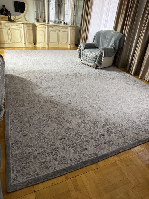 Продаю большой ковер