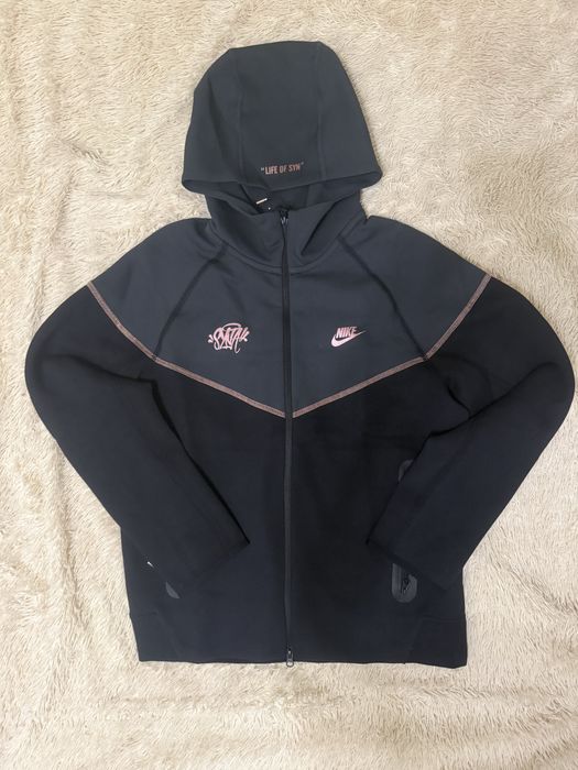 Худи Nike x Synaworld