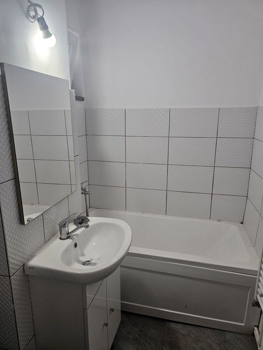 Inchiriez spatiu comercial str.mioritei