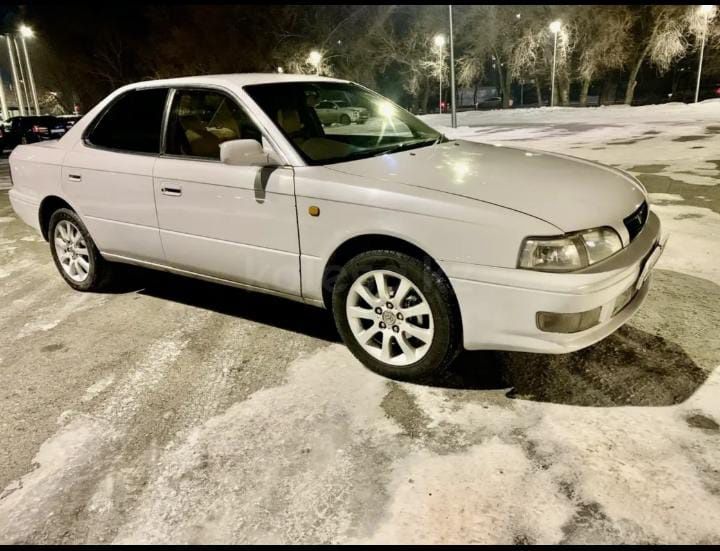 Toyota Vista 1995 года