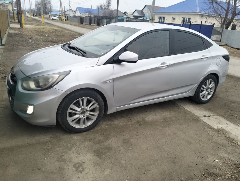 Hyundai solaris 2014 года