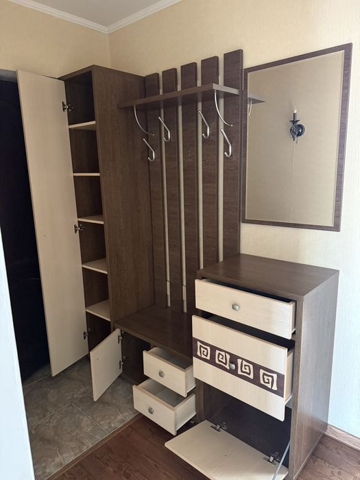 Продам мебель для прихожей