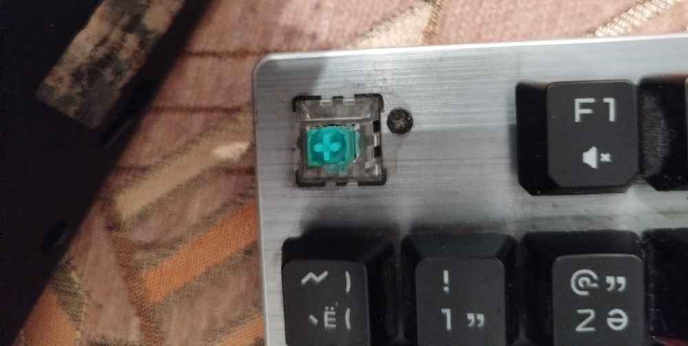 Продам игровую клавиатуру
