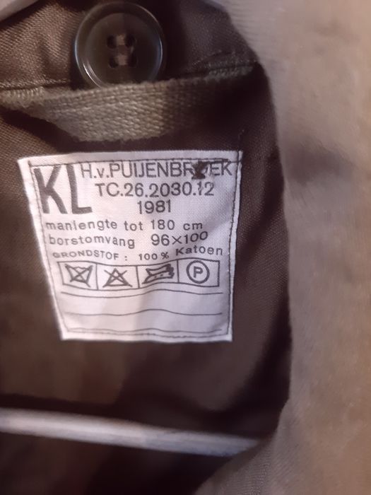 Военный пиджак. Производство Европа. Плотная ткань.