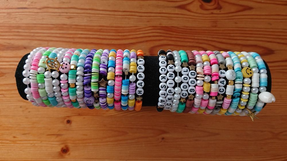 Гривни от мъниста. Ръчна изработка от полимерна глина.