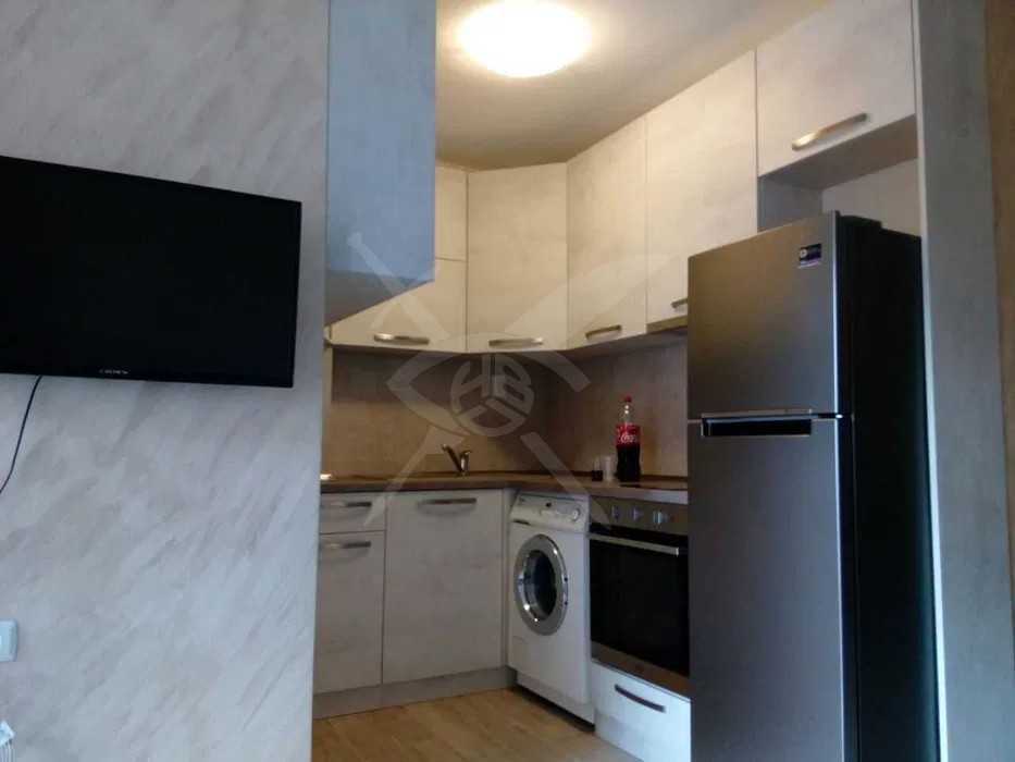 Продава се Тристаен апартамент в Пловдив, Южен - 88 кв.м за 1932 €/кв.м - Снимка #5