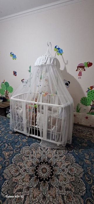 Detski kravat sotiladi