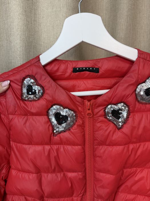 Червено шушляково яке Sisley