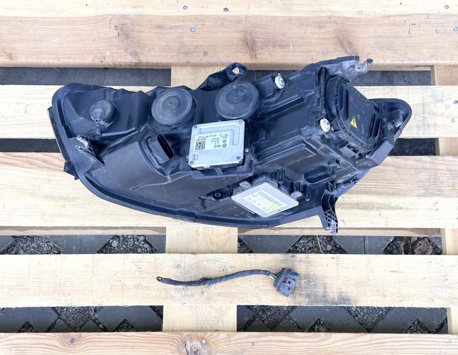 Десен фар AUDI A6 C7 4G 4G0941006B