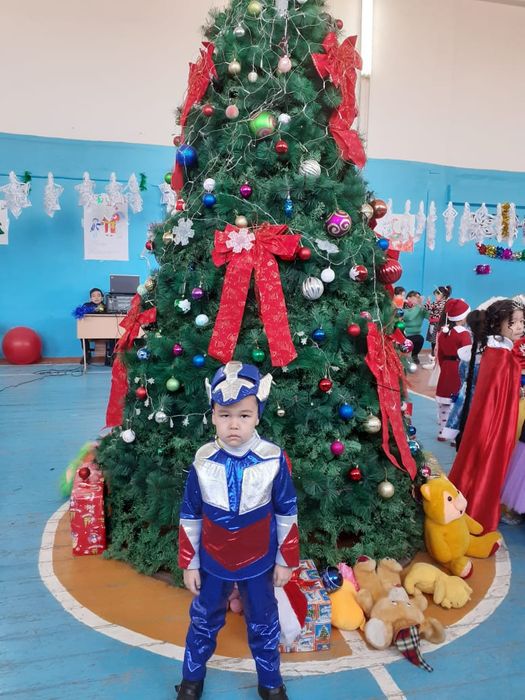 Робот Трансформер новый годка