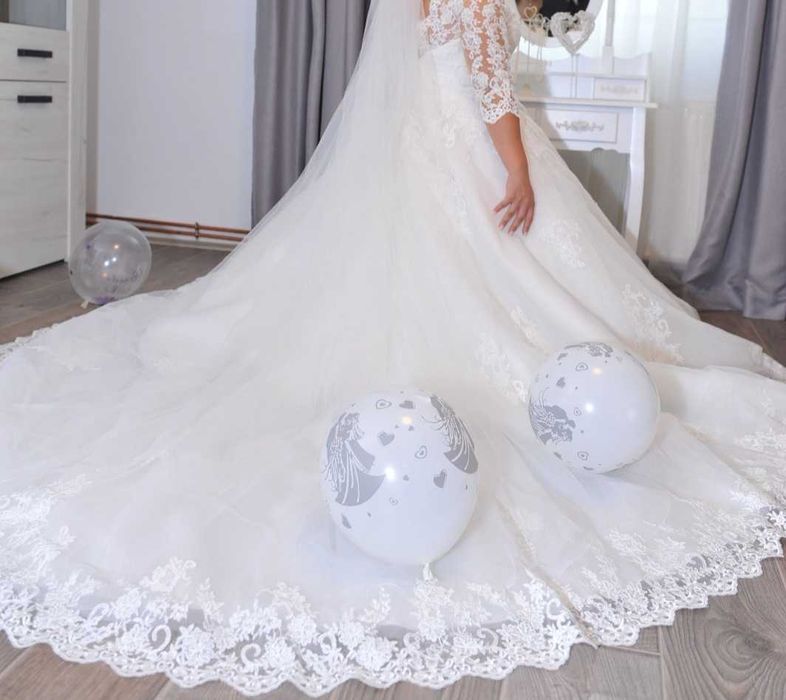 Vând rochie de mireasa Anastasia Gold - Elite Mariaj