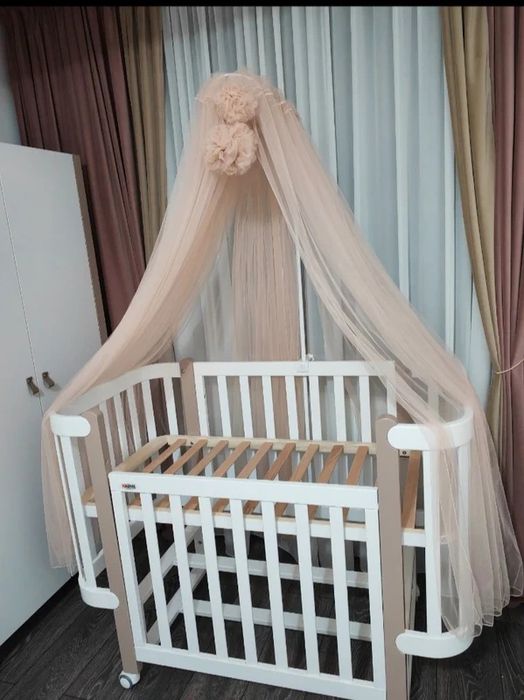 Mobilier bebe(pătuț, Comodă, dulap), în stare excelentă!