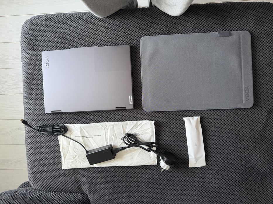 Lenovo Yoga 7 2in1  model 14IML 9 Core Ultra 7, 16 GB RAM and 1 TB SSD