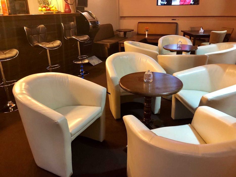 Canapele Modulare și Fotolii Personalizate