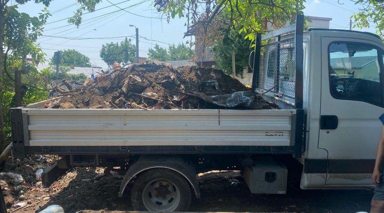 Transport moloz nisip mobila