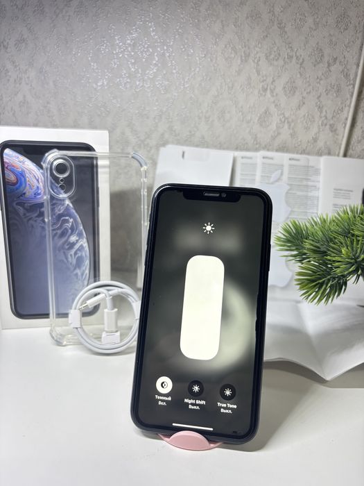 IPhone XR 64GB в идеальном состояний